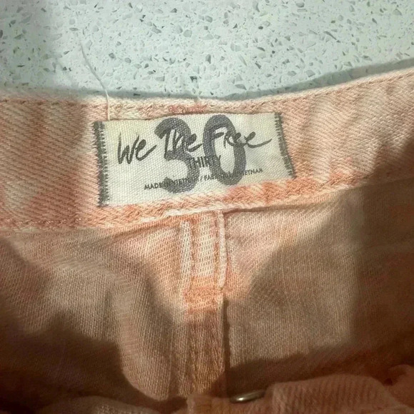 Free People We the Free Bright Orange Romeo Rolled Cutoff Shorts Size 30 EUC - Picture 4 of 4